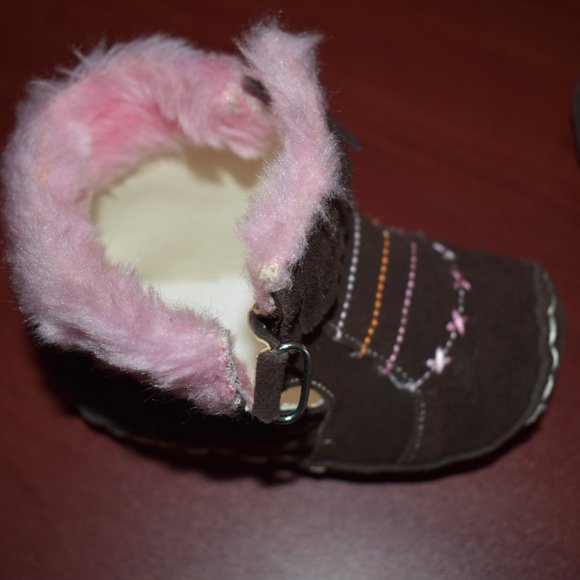 Joe Fresh Style Brown Suede Fringe Shoe with Fur Trim Embroidered Pink Hearts 3 - Picture 5 of 8